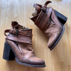 Brown leather heeled bootie women’s size 8